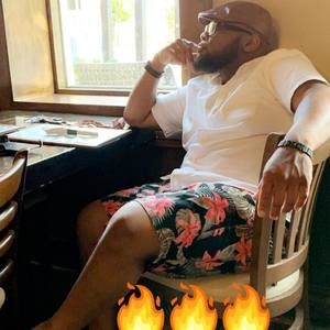 Meet your Posher, Eric